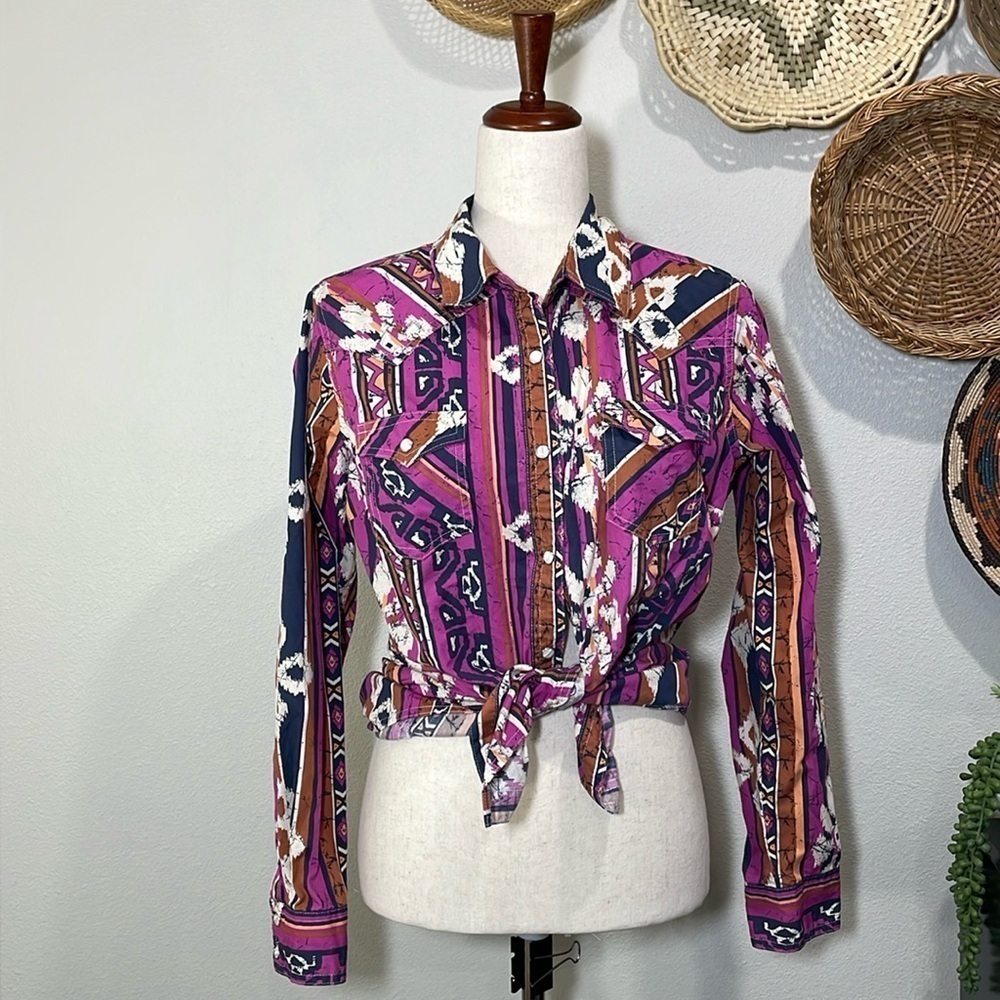 Wrangler Retro Snap Up Cowgirl Floral Abstract Striped Long Sleeve Shirt Size L